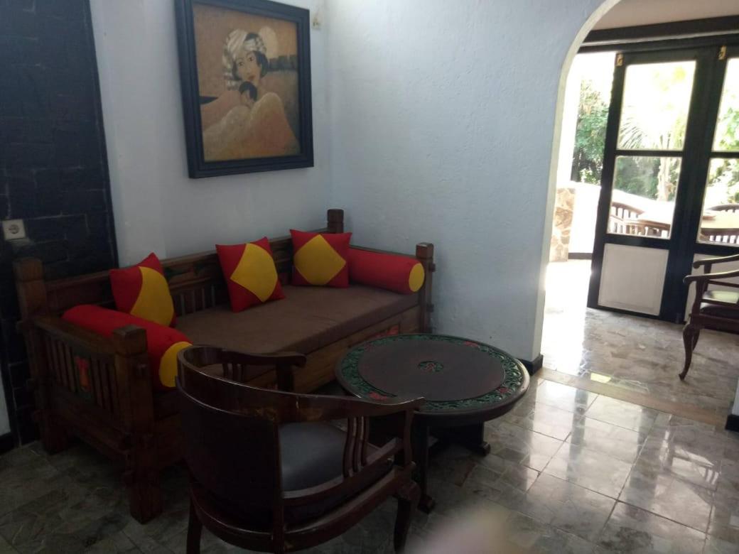 Adams Homestay Pangandaran Exterior photo